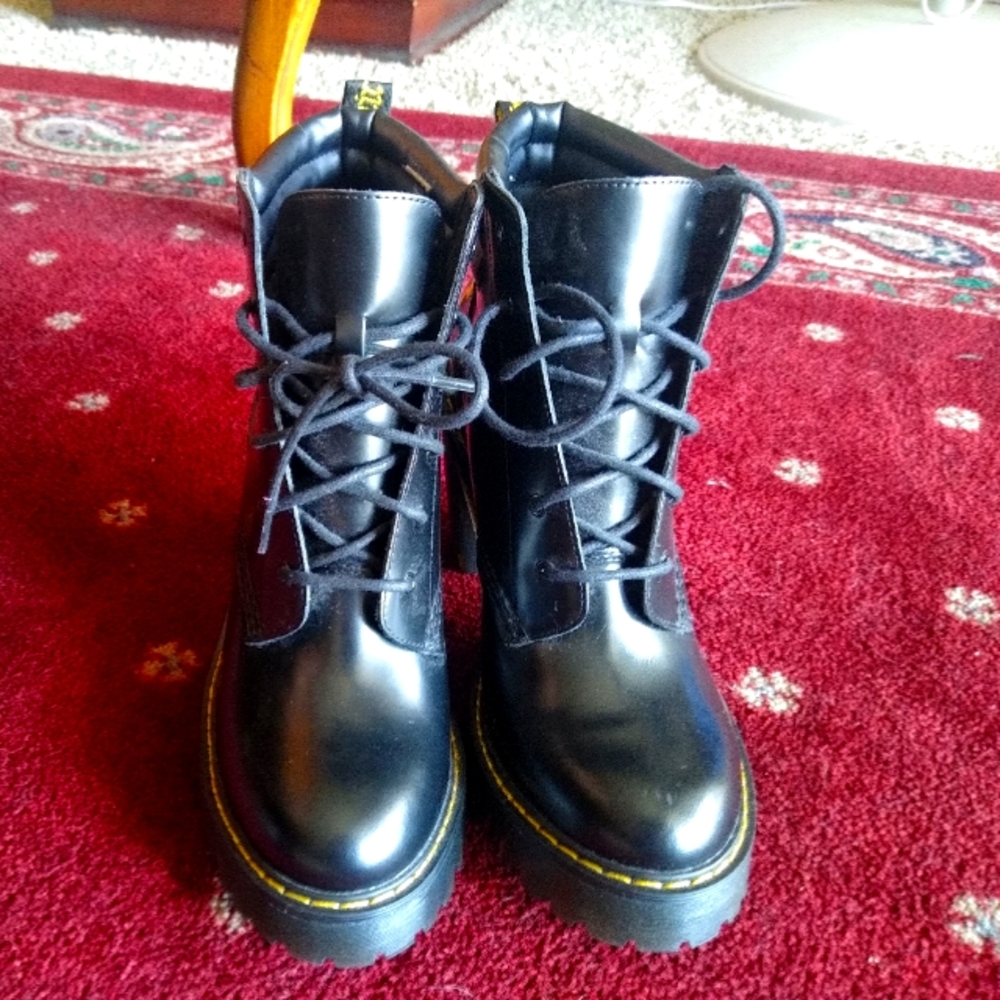 listing-status-banner